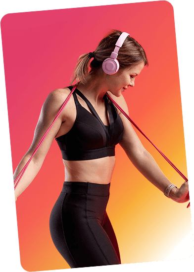 Девушка в спортивном костюме